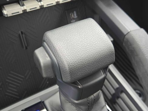 New 2025 Toyota Tacoma SR5 image 6