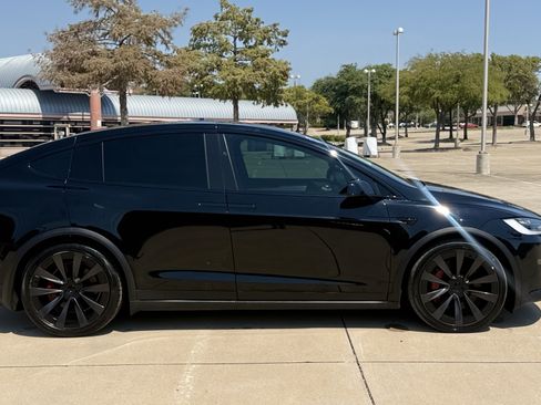 Used 2022 Tesla Model X Plaid AWD/4WD image 8
