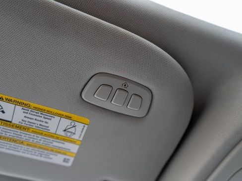 Used 2025 Ford Expedition Active image 40