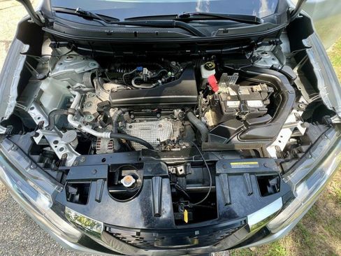 Used 2018 Nissan Rogue S AWD/4WD image 20