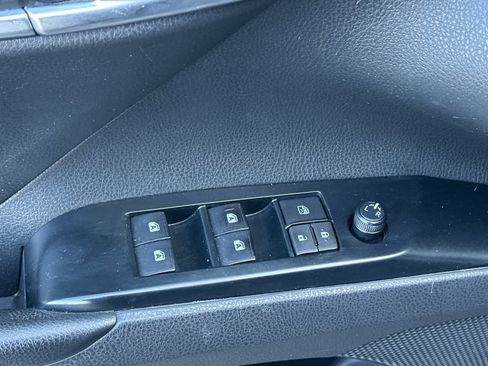 Used 2019 Toyota Camry LE image 13