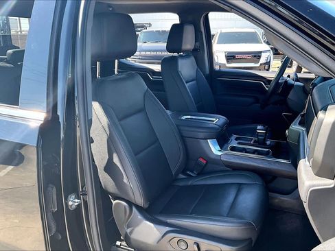 Certified 2022 GMC Sierra 1500 SLT image 9