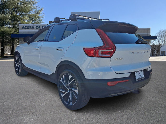 Used 2021 Volvo XC40 T5 R-Design w/ Advanced Package AWD/4WD image 4