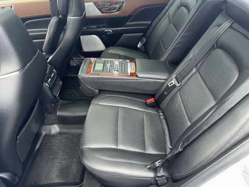Used 2020 Lincoln Continental Black Label w/ Rear Seat Amenities Package image 34