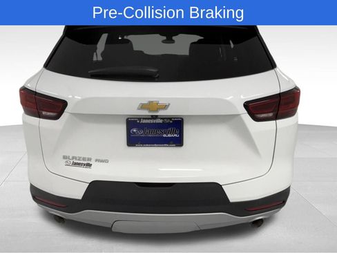 Used 2023 Chevrolet Blazer LT AWD/4WD image 4