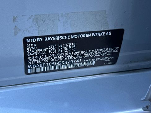 Used 2016 BMW 330e image 25