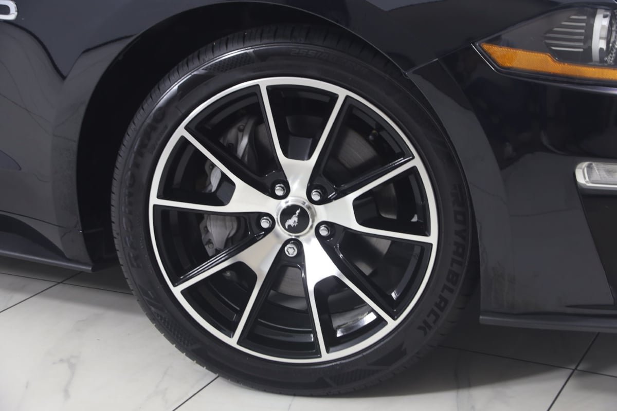 Used 2019 Ford Mustang GT Premium w/ Equipment Group 401A RWD image 17