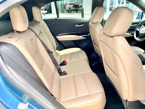 Used 2025 Cadillac XT4 Premium Luxury FWD image 24