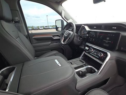 Used 2026 GMC Sierra 3500 Denali w/ Denali Reserve Package AWD/4WD image 23