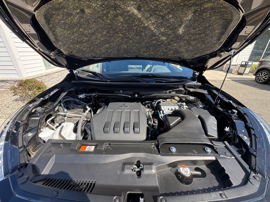 Used 2025 Mitsubishi Eclipse Cross SEL AWD/4WD image 29