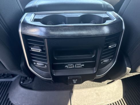 Used 2019 RAM 1500 Big Horn AWD/4WD image 13