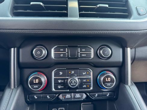 Used 2021 Chevrolet Tahoe LT RWD image 14
