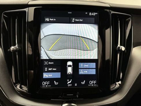 Used 2018 Volvo XC60 T8 R-Design w/ Convenience Package image 17
