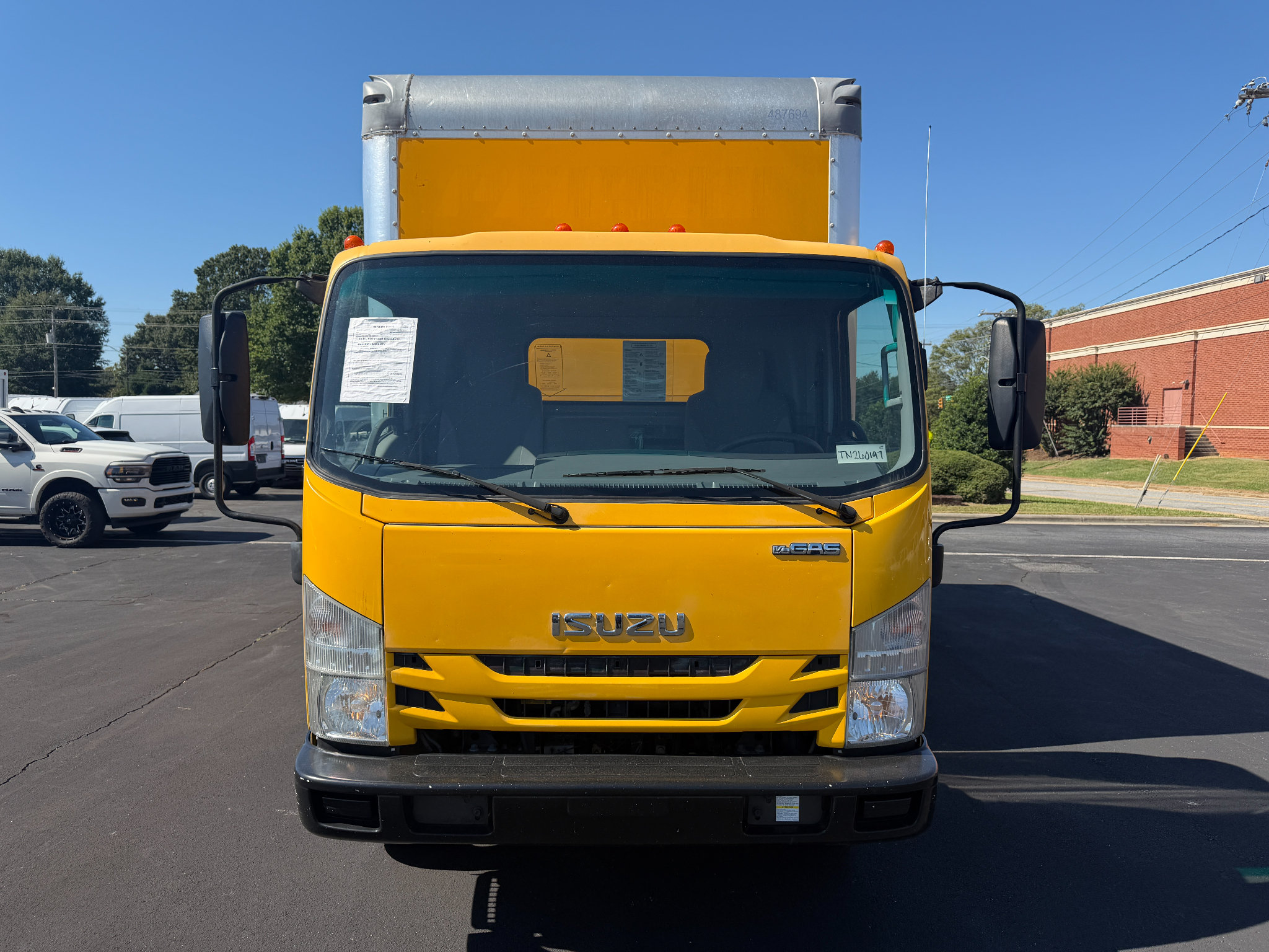 Used 2021 Isuzu NPR RWD image 2