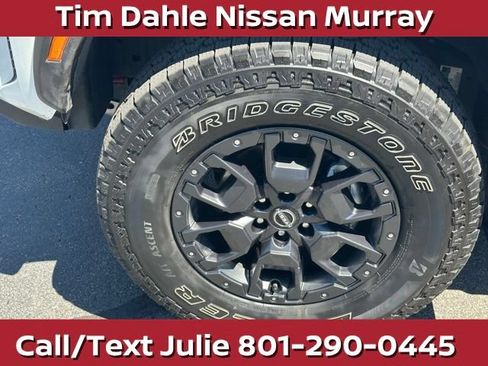 Used 2023 Nissan Frontier PRO-4X w/ Technology Package AWD/4WD image 14