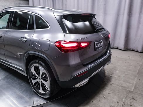 Certified 2025 Mercedes-Benz GLA 250 image 8