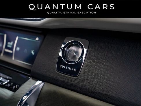 Used 2020 Rolls-Royce Cullinan AWD/4WD image 38