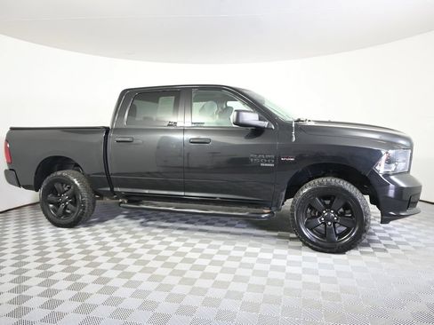Used 2019 RAM 1500 Express w/ Wheel & Sound Group AWD/4WD image 8