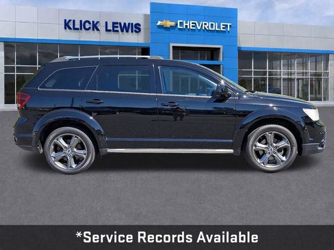 Used 2018 Dodge Journey Crossroad w/ Driver Convenience Group FWD image 9