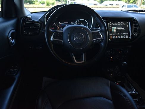 Used 2021 Jeep Compass Limited AWD/4WD image 18