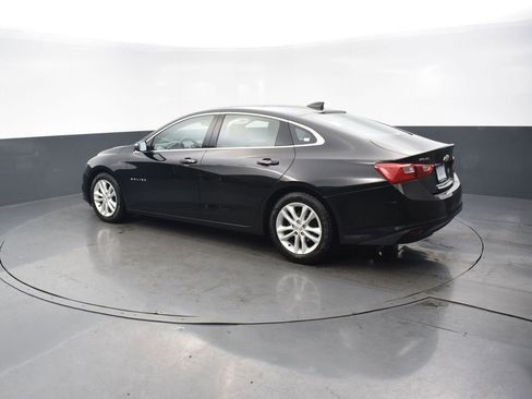 Used 2017 Chevrolet Malibu LT image 4