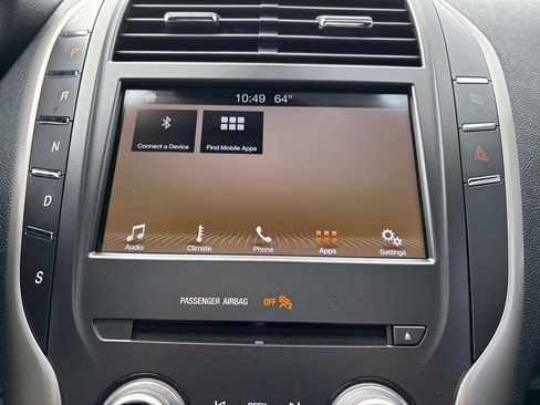 Used 2017 Lincoln MKC Select w/ Lincoln MKC Climate Package image 23