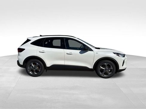 New 2026 Ford Escape ST-Line FWD image 11