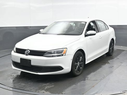 Used 2014 Volkswagen Jetta SE FWD image 5