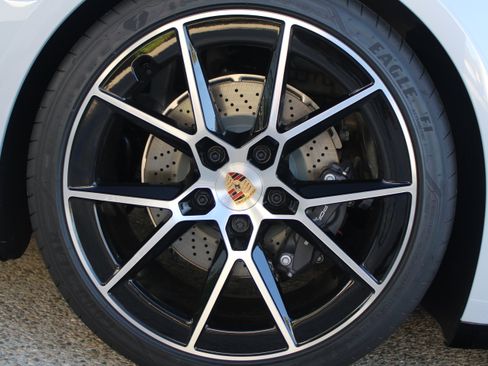 New 2026 Porsche 911 Carrera T image 15