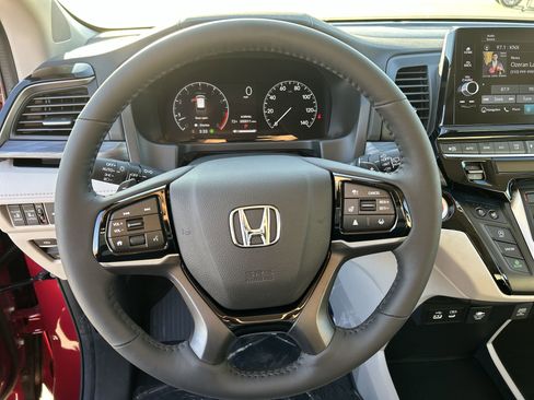 New 2026 Honda Odyssey Elite image 11