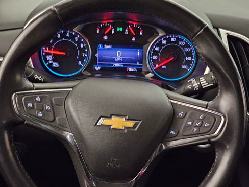 Used 2019 Chevrolet Equinox LT AWD/4WD image 16