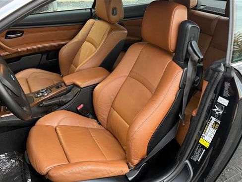 Used 2009 BMW 335i Convertible image 20