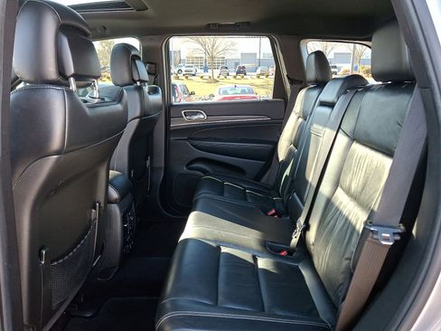 Used 2014 Jeep Grand Cherokee Limited image 10