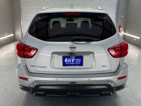 Used 2019 Nissan Pathfinder SL FWD image 7