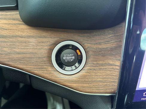 Used 2023 Jeep Grand Cherokee Summit AWD/4WD image 28