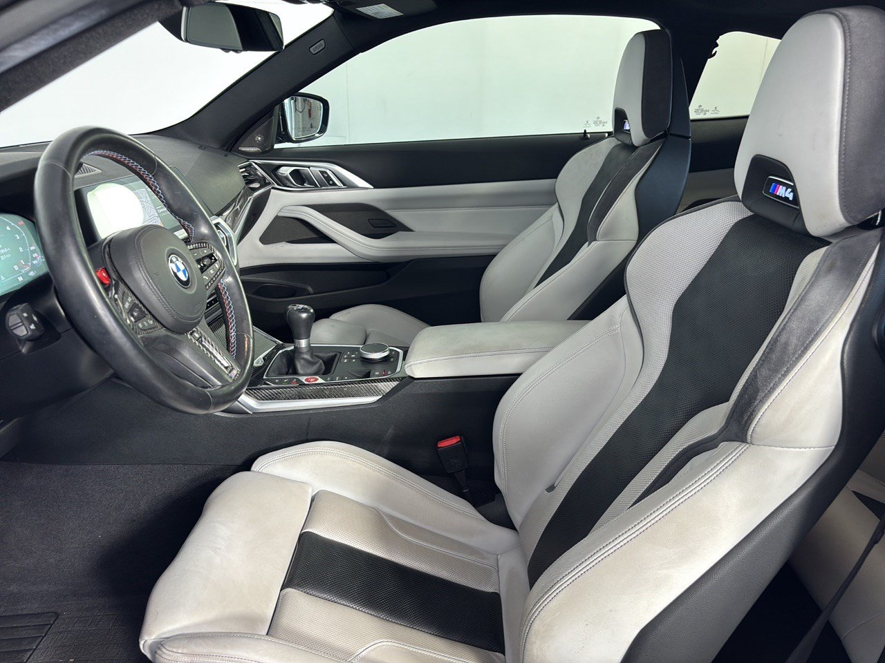 Used 2021 BMW M4 Coupe w/ Executive Package RWD image 5