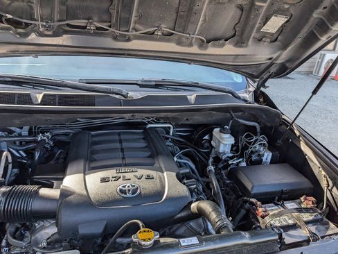 Used 2015 Toyota Sequoia Limited image 27