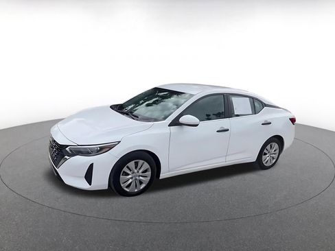 Used 2025 Nissan Sentra S image 8