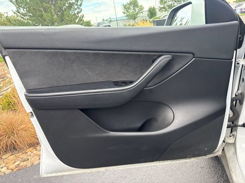 Used 2020 Tesla Model Y Long Range AWD/4WD image 47