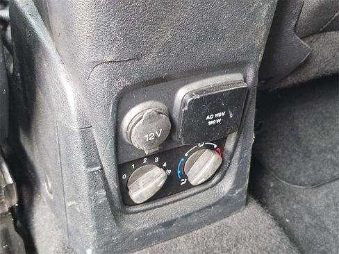 Used 2022 Ford Transit Connect XLT image 26