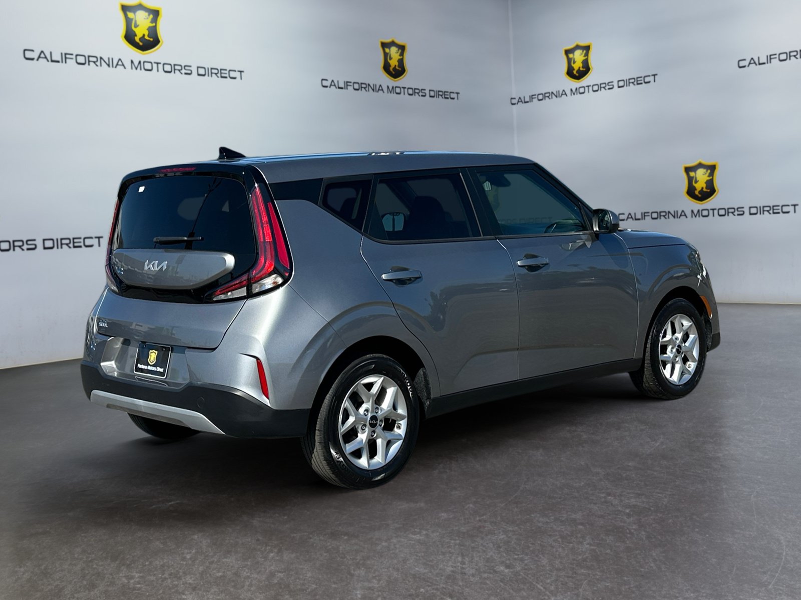 Used 2024 Kia Soul LX w/ LX Technology Package FWD image 5