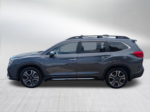 Used 2023 Subaru Ascent Touring AWD/4WD image 4