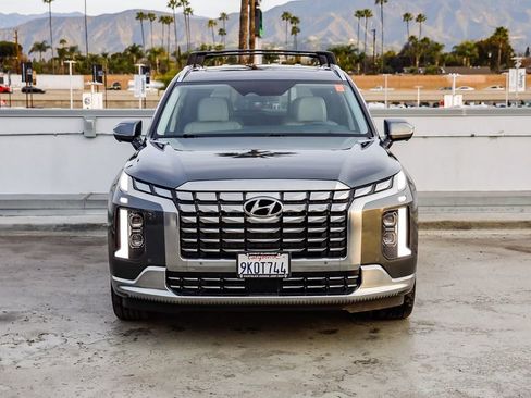 Used 2024 Hyundai Palisade Calligraphy image 2