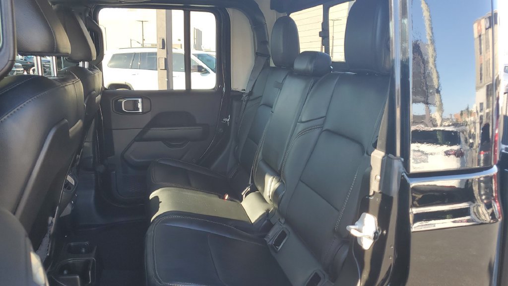 Used 2025 Jeep Gladiator Sport AWD/4WD image 14