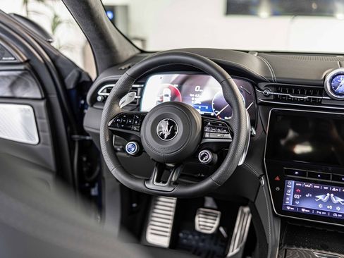 New 2025 Maserati Grecale Modena image 35