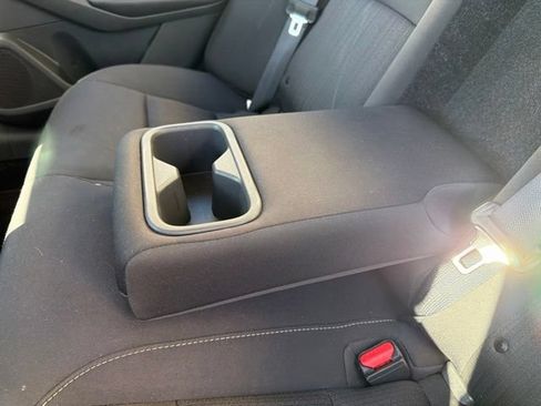 Used 2024 Nissan Altima 2.5 SV FWD image 17