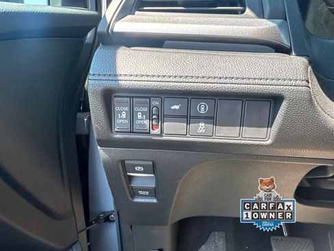 Used 2024 Honda Odyssey Sport image 16