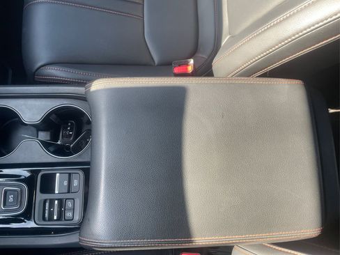 Used 2024 Honda Pilot TrailSport image 12
