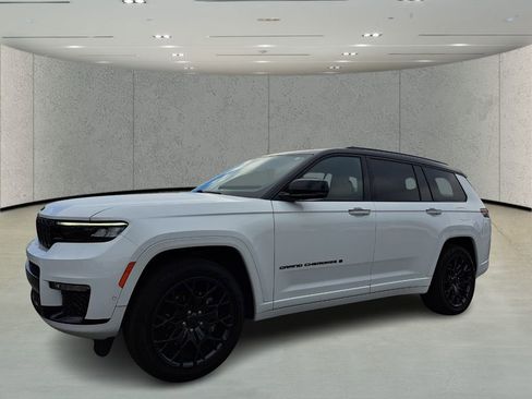 Used 2023 Jeep Grand Cherokee L Summit image 1
