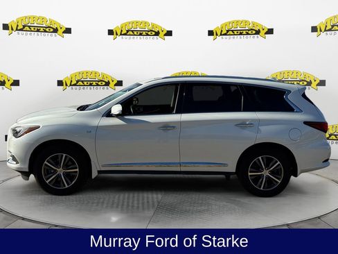Used 2019 INFINITI QX60 Luxe w/ Essential Package image 2